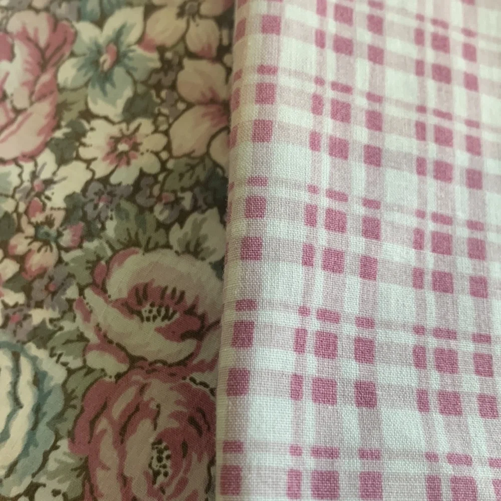 Table cloth with top scarf, for small table